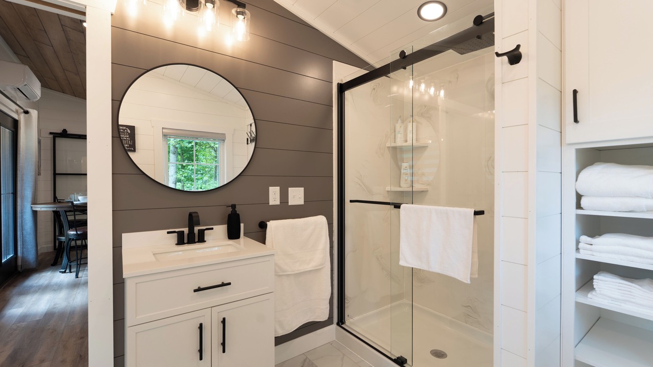 Photo of Bathroom in Millersburg