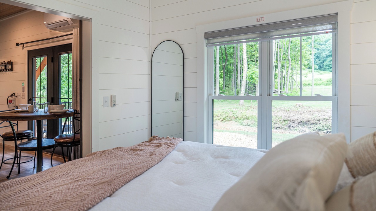 Photo of Bedroom in Millersburg