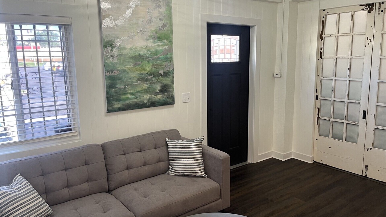 Photo of Livingroom in Newark