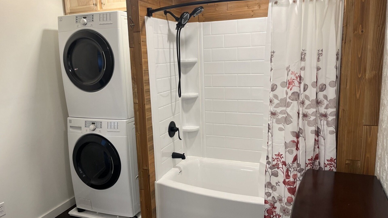 Photo of Bathroom in Newark