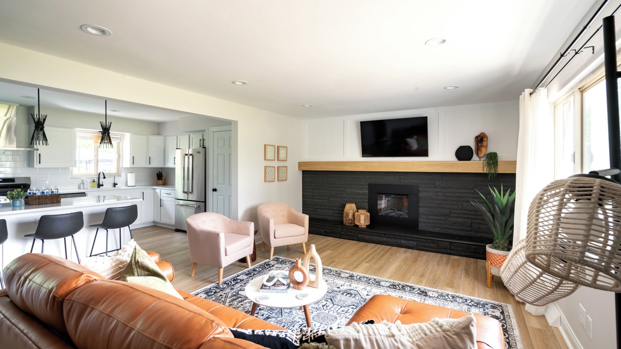 Photo of Livingroom in New Albany