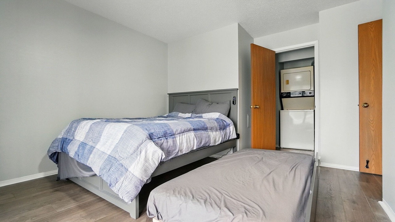 Photo of Bedroom in Oak Harbor
