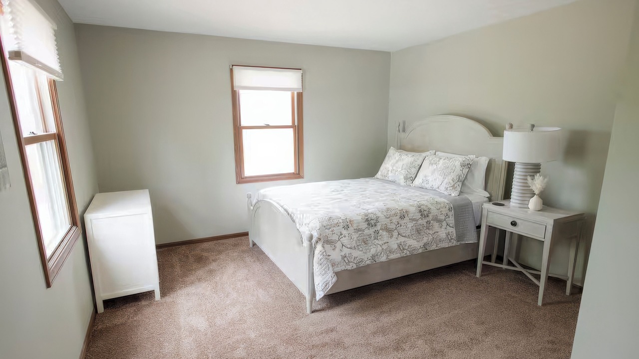 Photo of Bedroom in North Lawrence