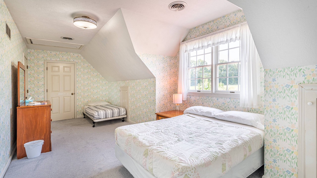 Photo of Bedroom in Orrville