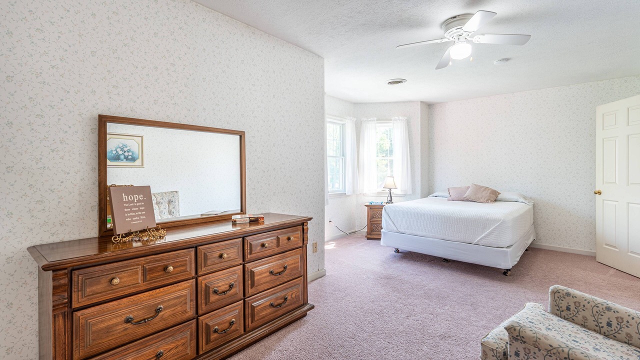 Photo of Bedroom in Orrville