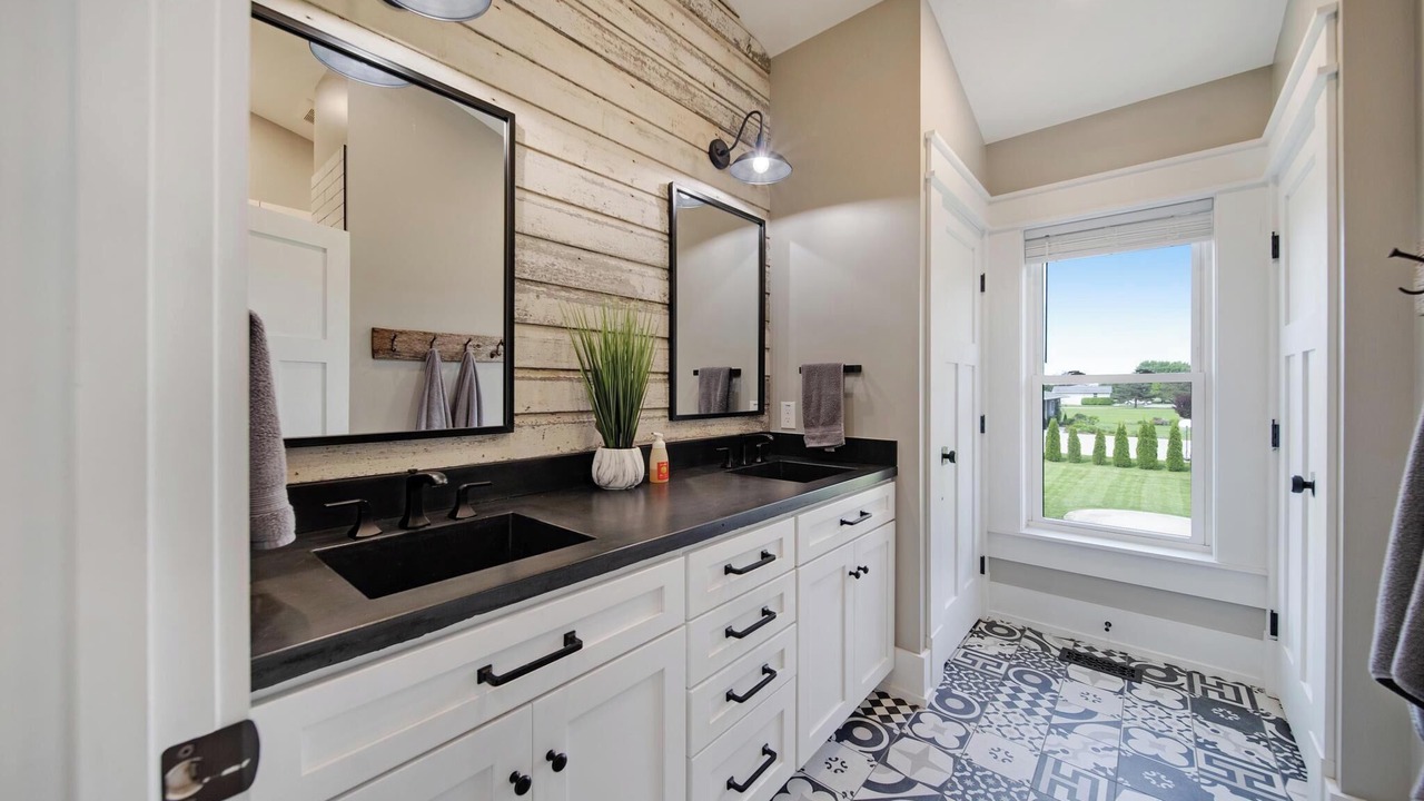 Photo of Bathroom in Plain City
