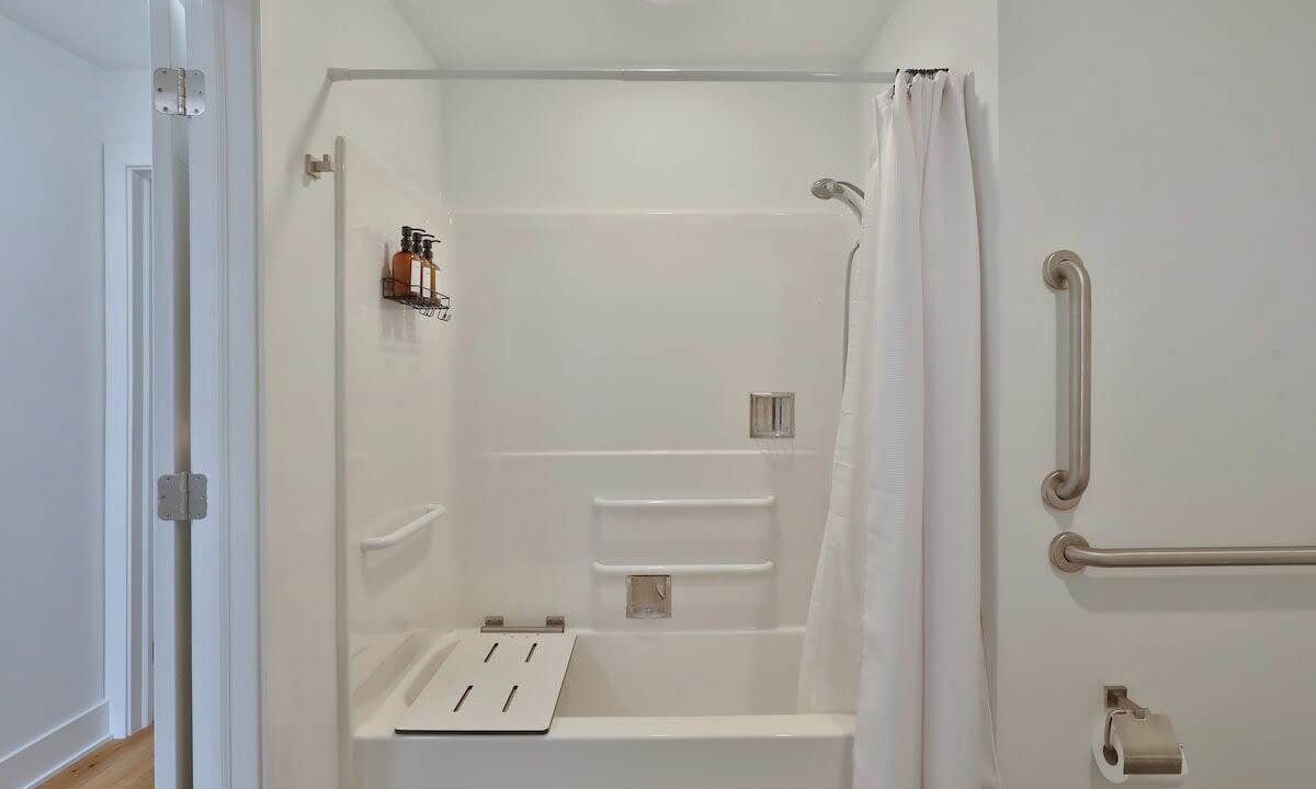 Photo of Bathroom in Downtown Columbus