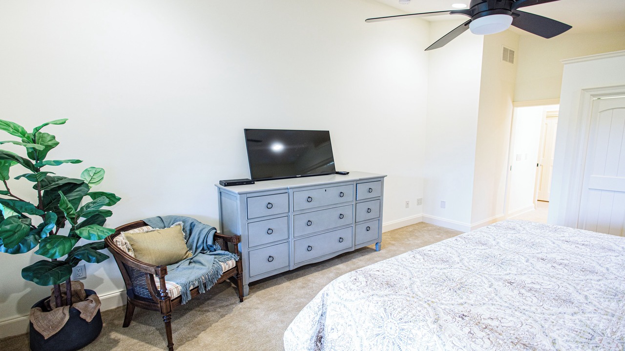 Photo of Bedroom in Canal Fulton