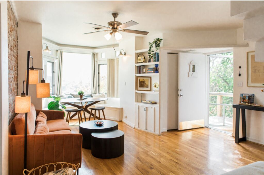 Photo of Livingroom in Mount Adams