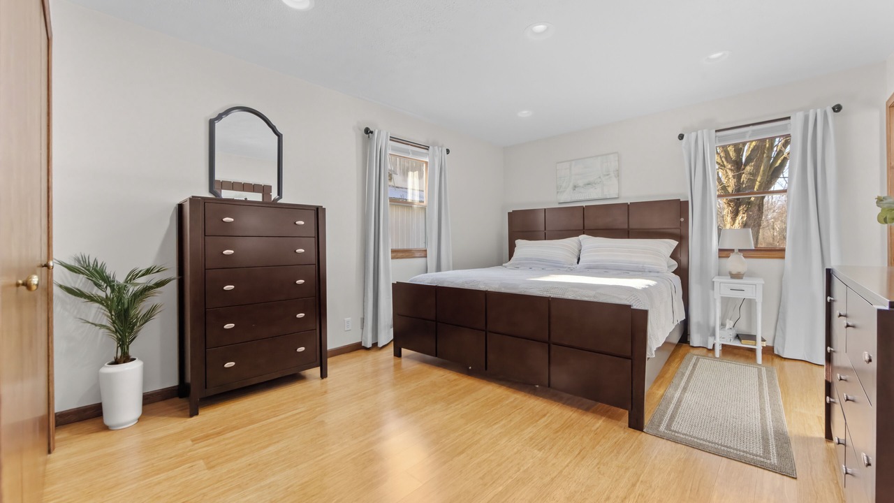 Photo of Bedroom in Orrville