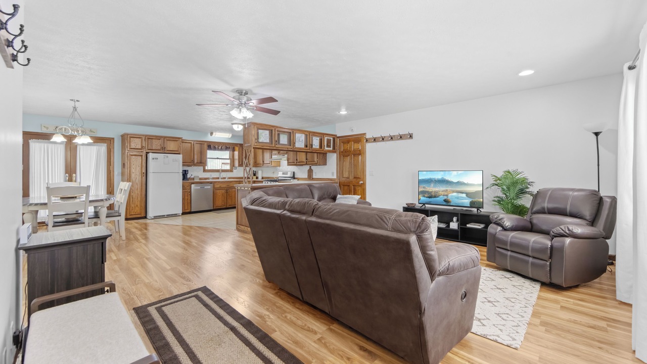 Photo of Livingroom in Orrville