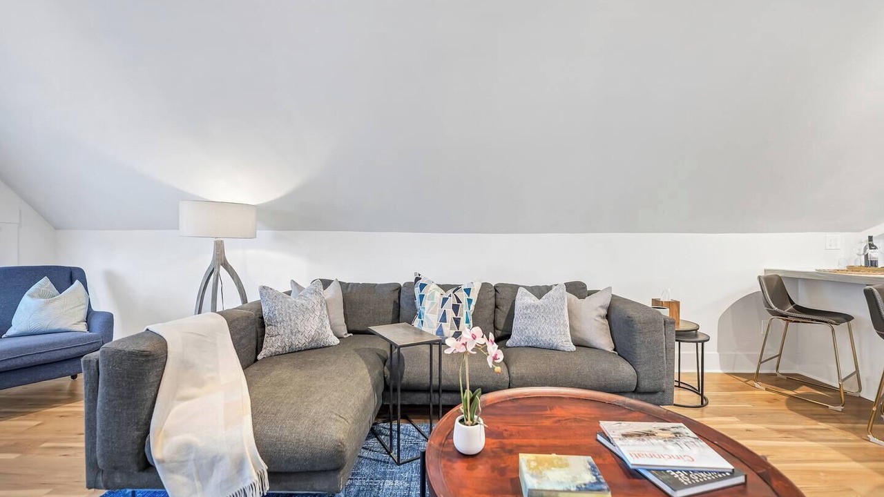 Photo of Livingroom in Walnut Hills