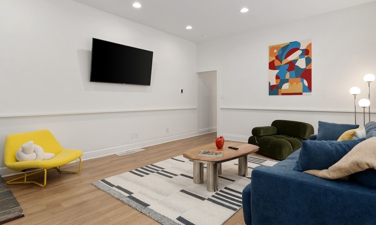 Photo of Livingroom in Olde Towne East
