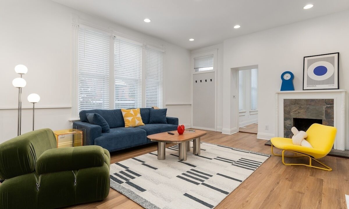 Photo of Livingroom in Olde Towne East