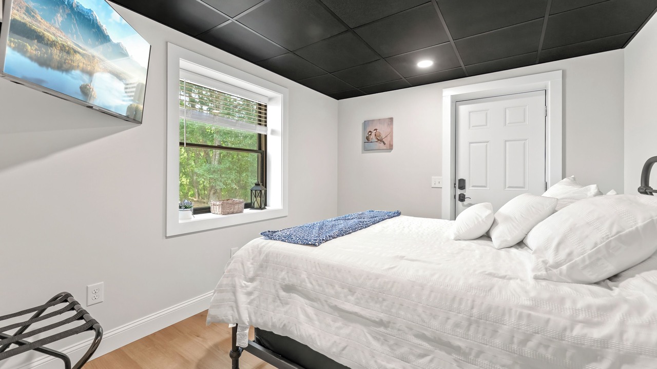 Photo of Bedroom in Salesville