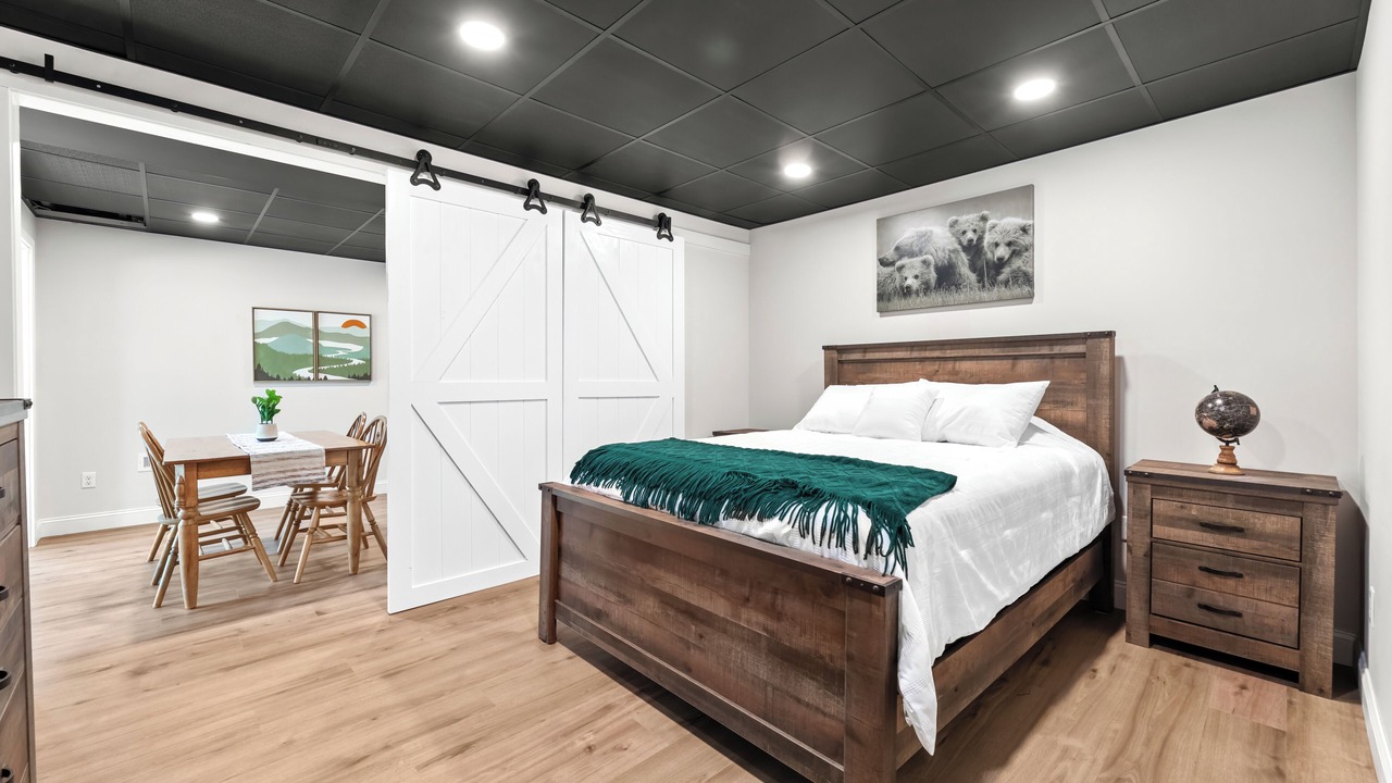 Photo of Bedroom in Salesville