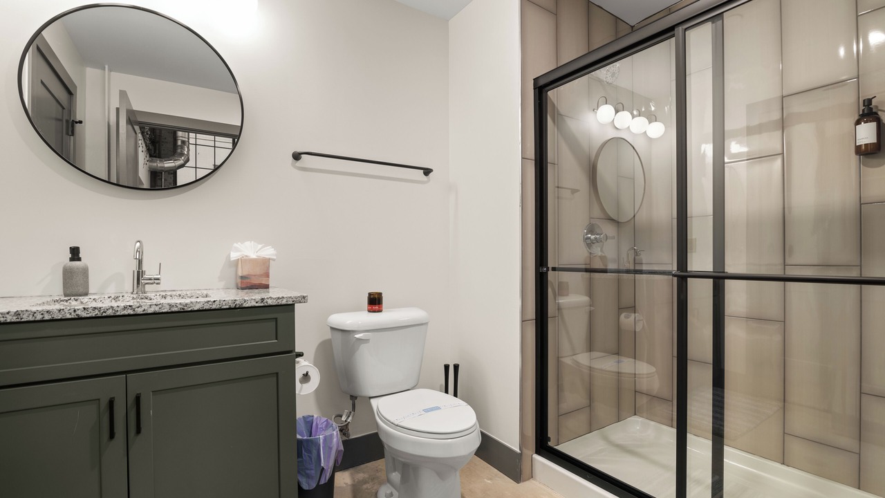 Photo of Bathroom in Newark