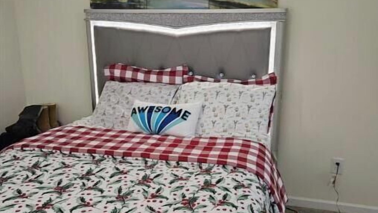 Photo of Bedroom in Summit Station