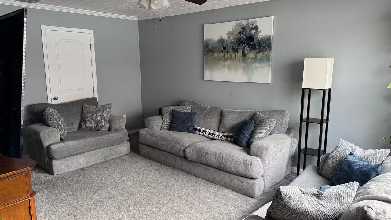 Photo of Livingroom in East Fultonham