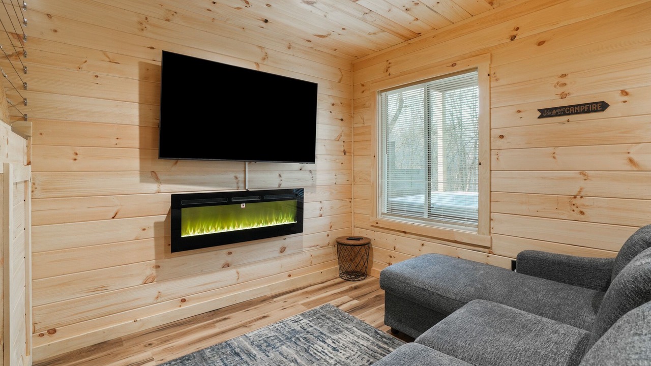 Photo of Livingroom in Creola