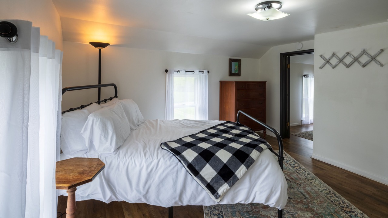Photo of Bedroom in McArthur