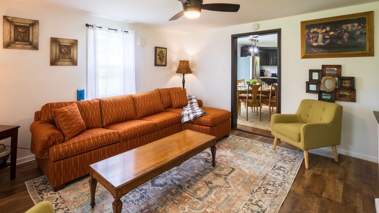 Photo of Livingroom in McArthur
