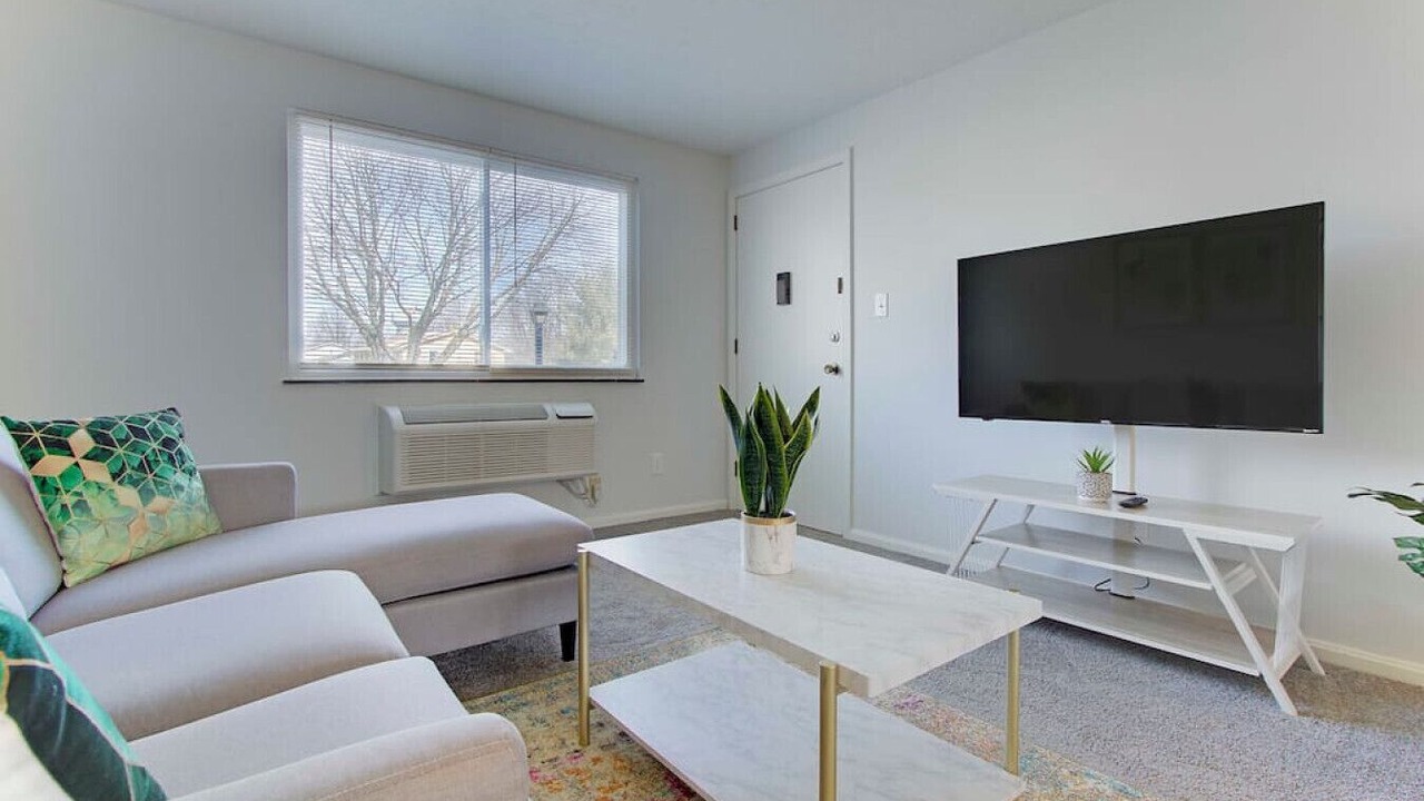 Photo of Livingroom in North Canton