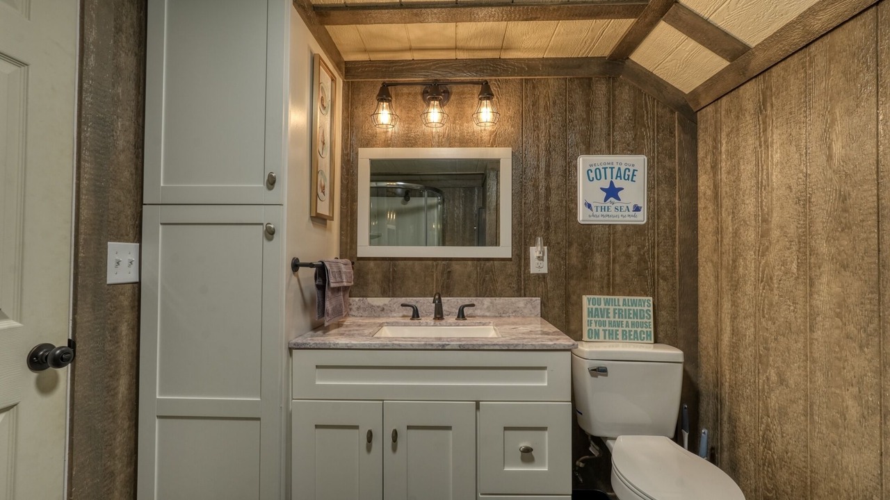 Photo of Bathroom in Senecaville