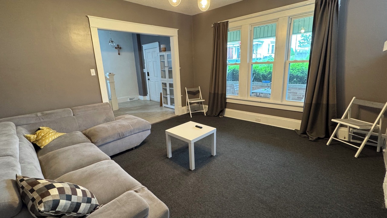 Photo of Livingroom in Steubenville