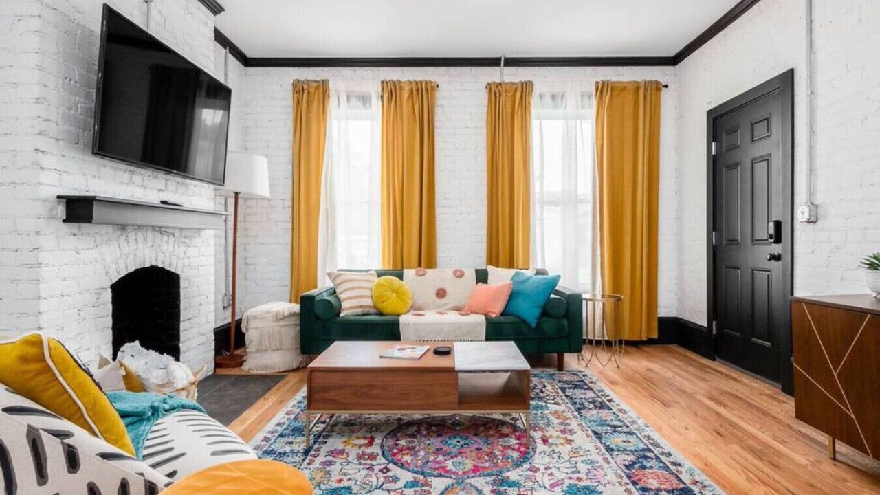 Photo of Livingroom in Victorian Village