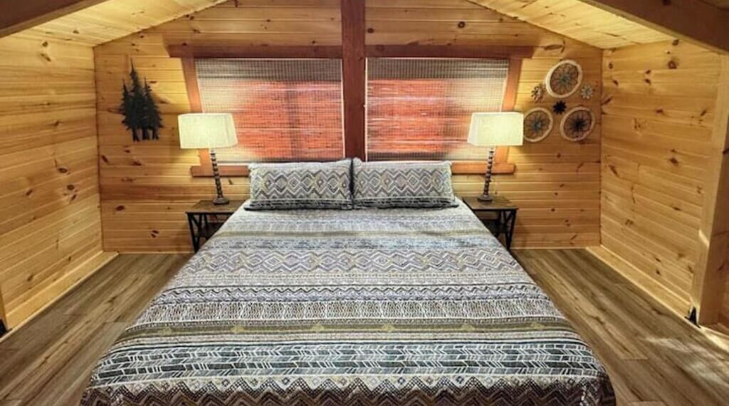 Photo of Bedroom in East Fultonham