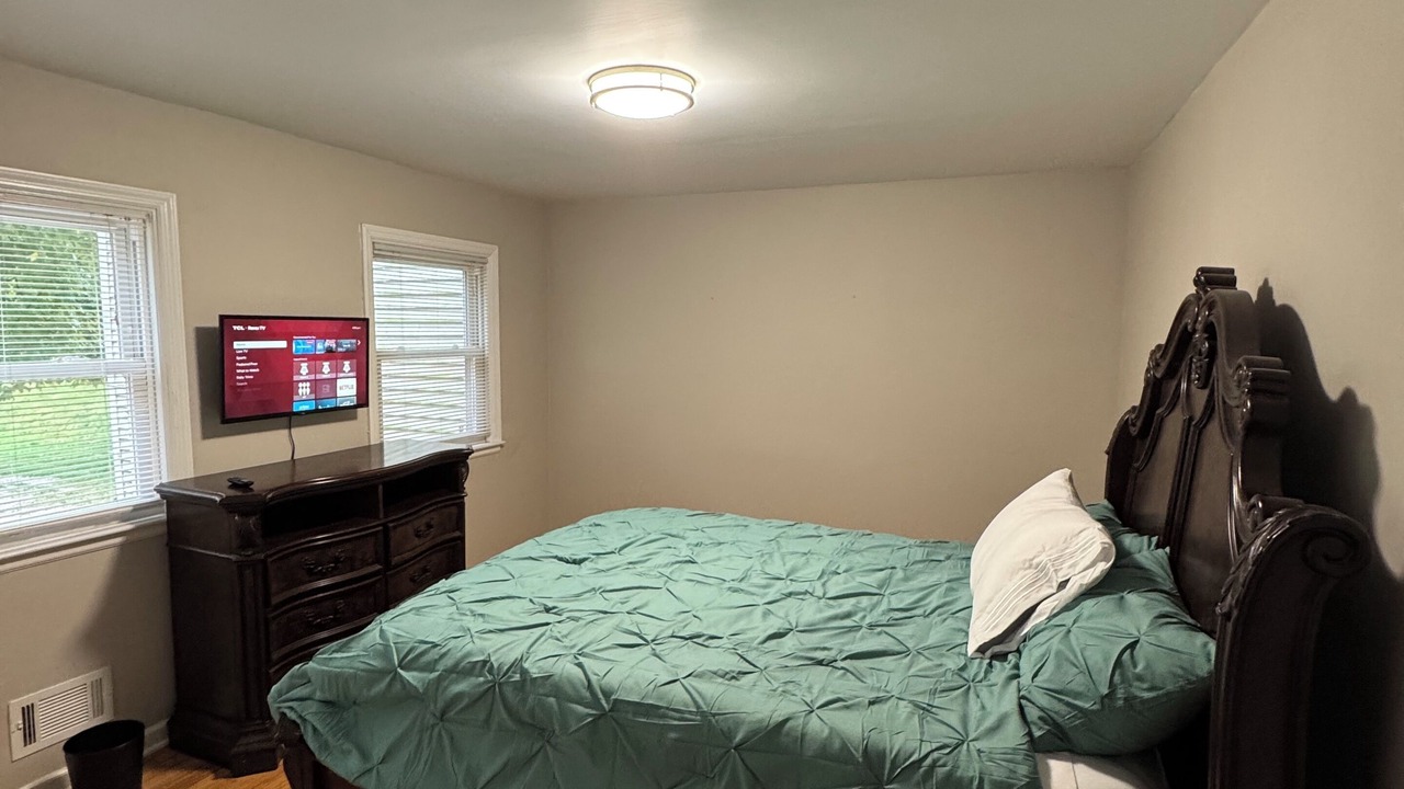 Photo of Bedroom in Granville South