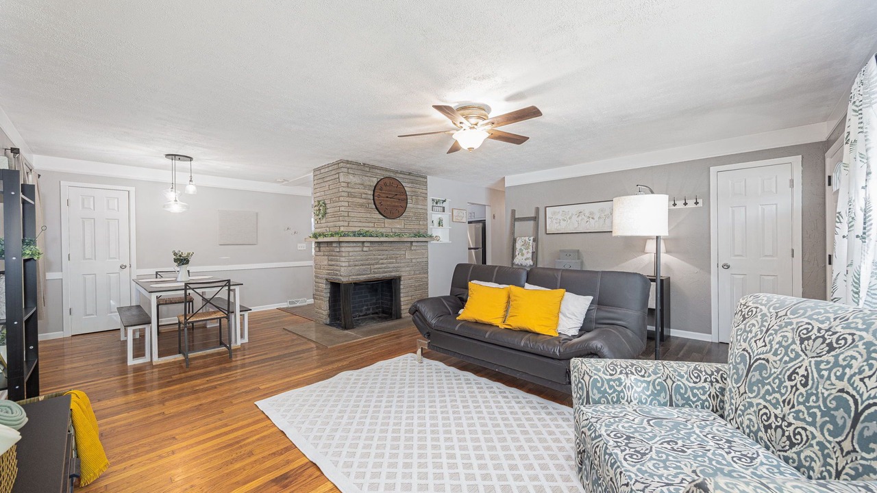Photo of Livingroom in Reynoldsburg