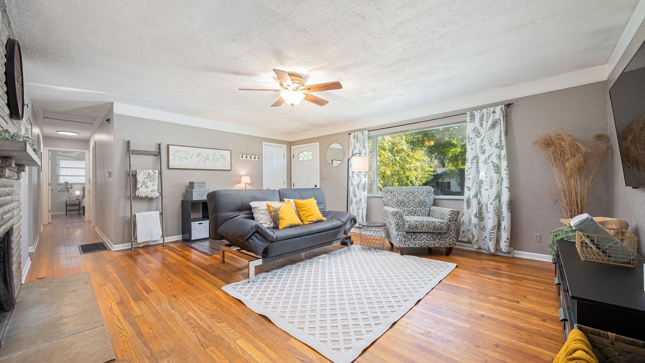 Photo of Livingroom in Reynoldsburg