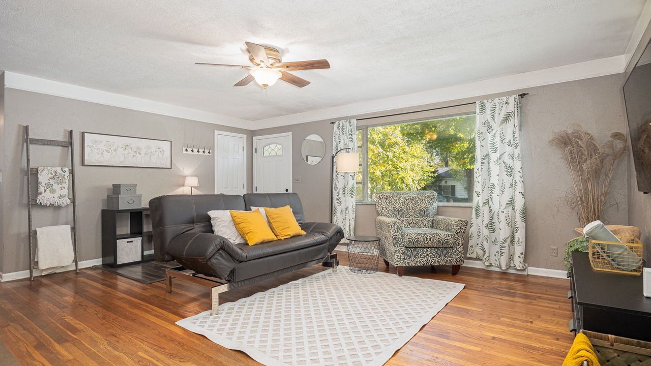 Photo of Livingroom in Reynoldsburg