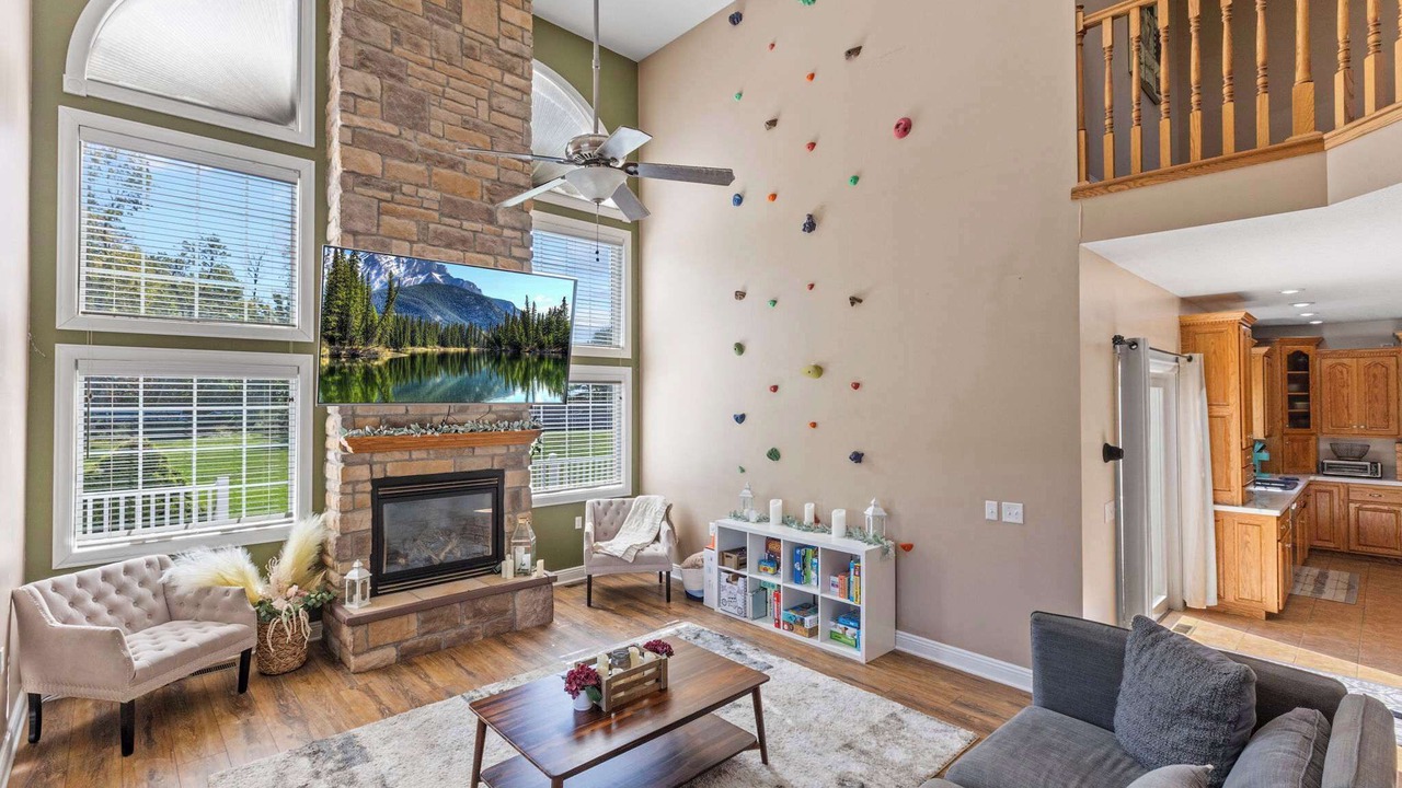 Photo of Bedroom in Summit Station