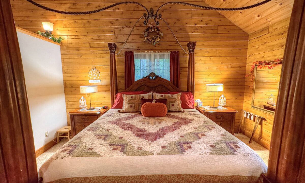 Photo of Bedroom in Millersburg