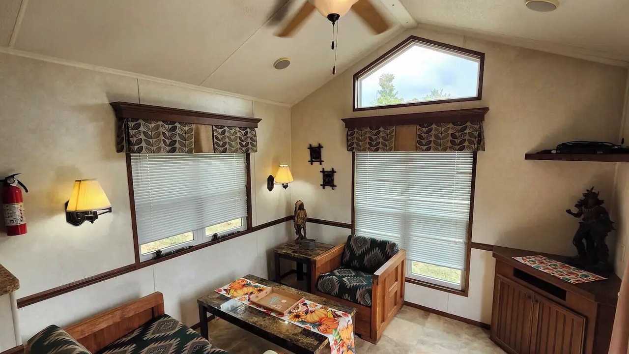 Photo of Livingroom in Senecaville
