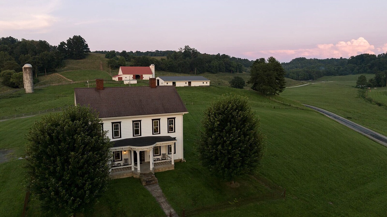 Photo of Others in Ava