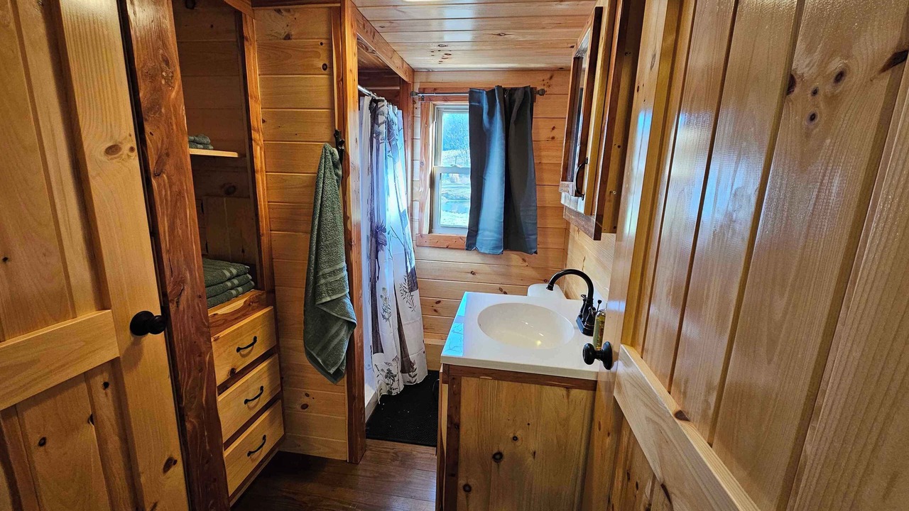 Photo of Bathroom in Chandlersville