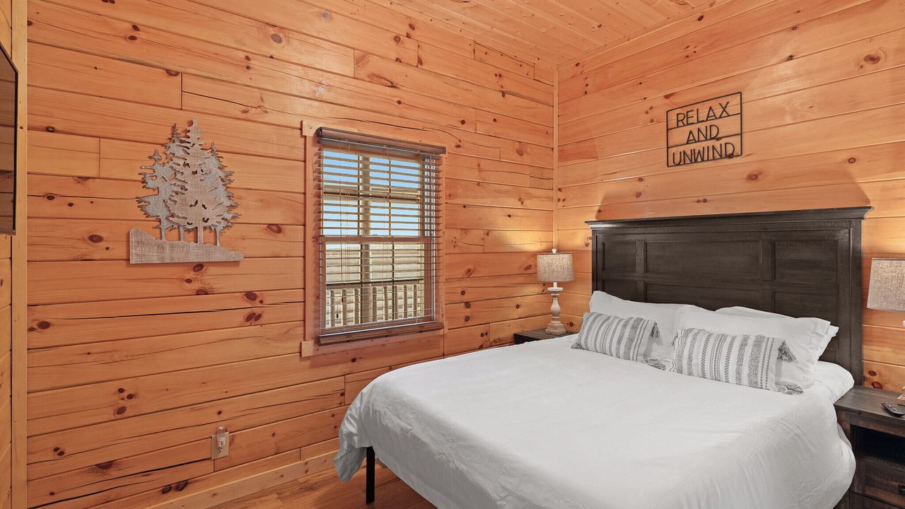 Photo of Bedroom in Nelsonville