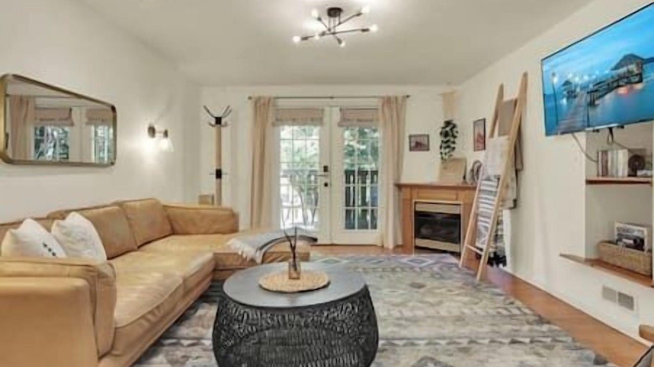 Photo of Livingroom in Ray