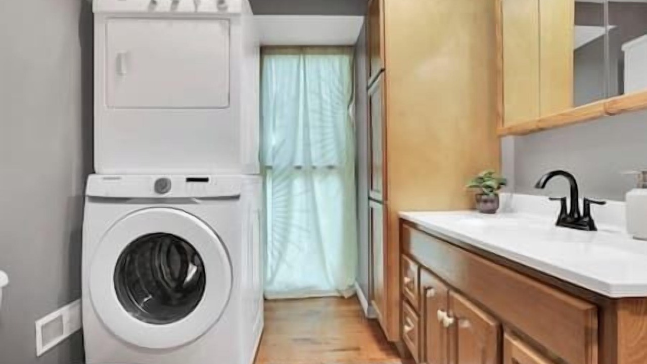 Photo of Bathroom in Ray