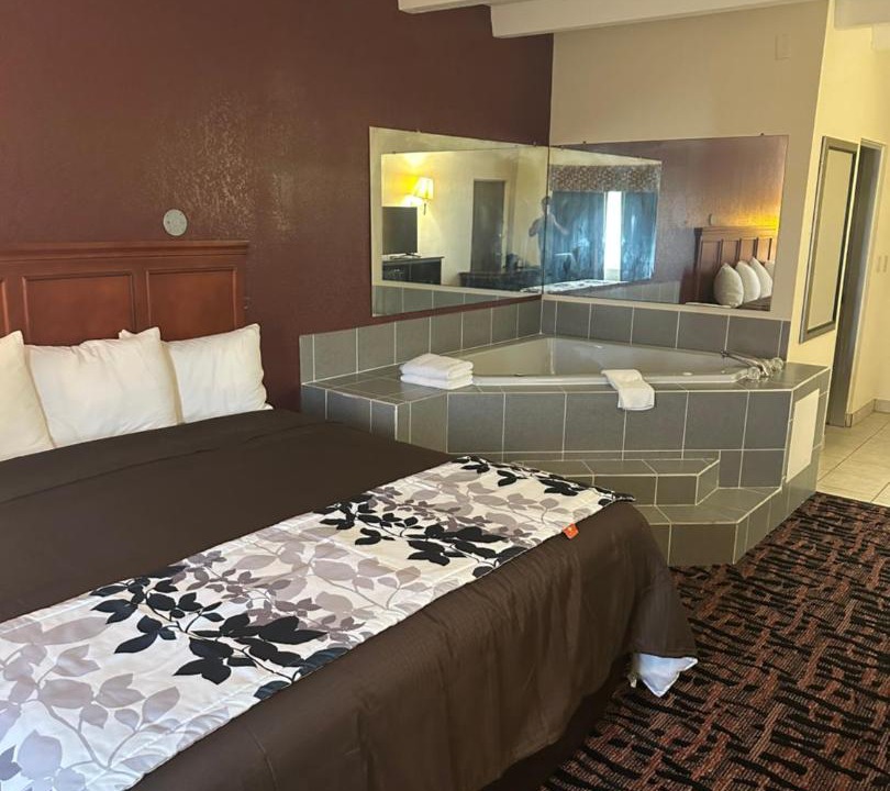 Photo of Bedroom in Zanesville