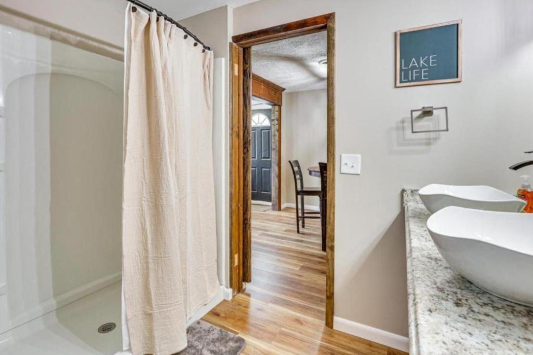 Photo of Bathroom in Craig Beach