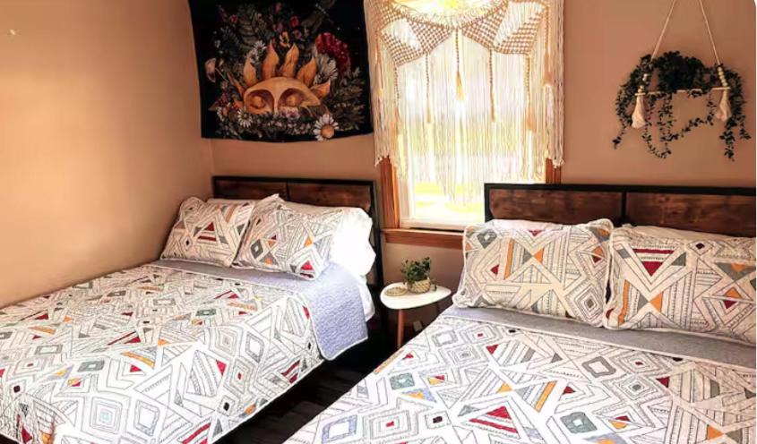 Photo of Bedroom in Cuyahoga Falls