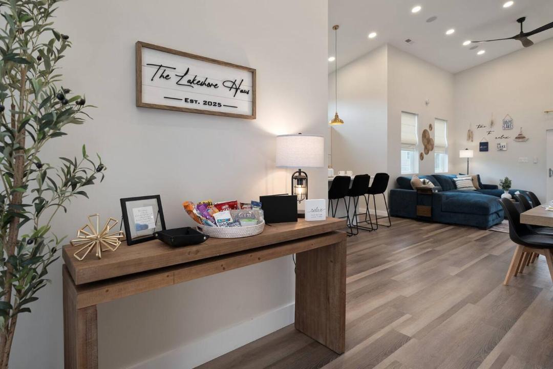 Photo of Livingroom in Buckeye Lake