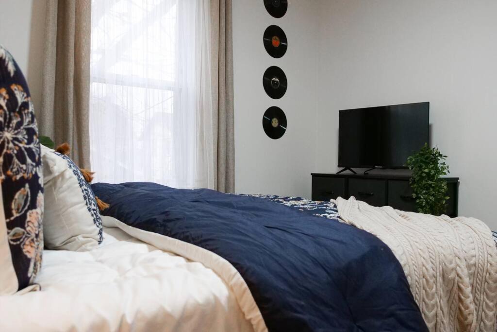 Photo of Bedroom in Northside