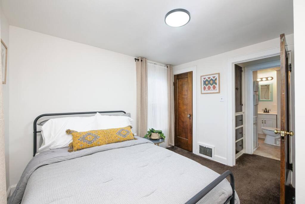 Photo of Bedroom in Northside