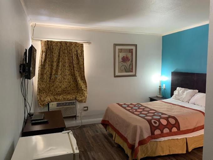 Photo of Bedroom in Whitehall